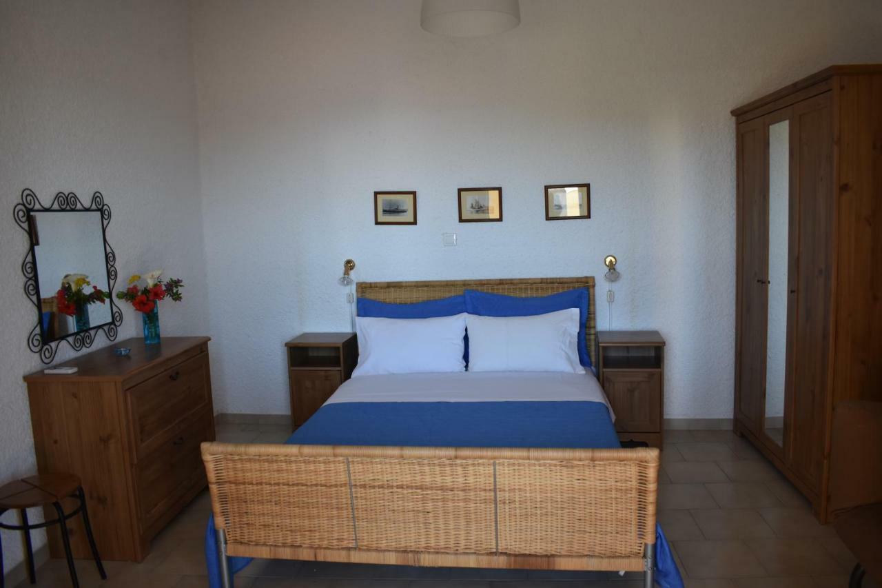 Eriketi Studios Agia Marina  Екстер'єр фото