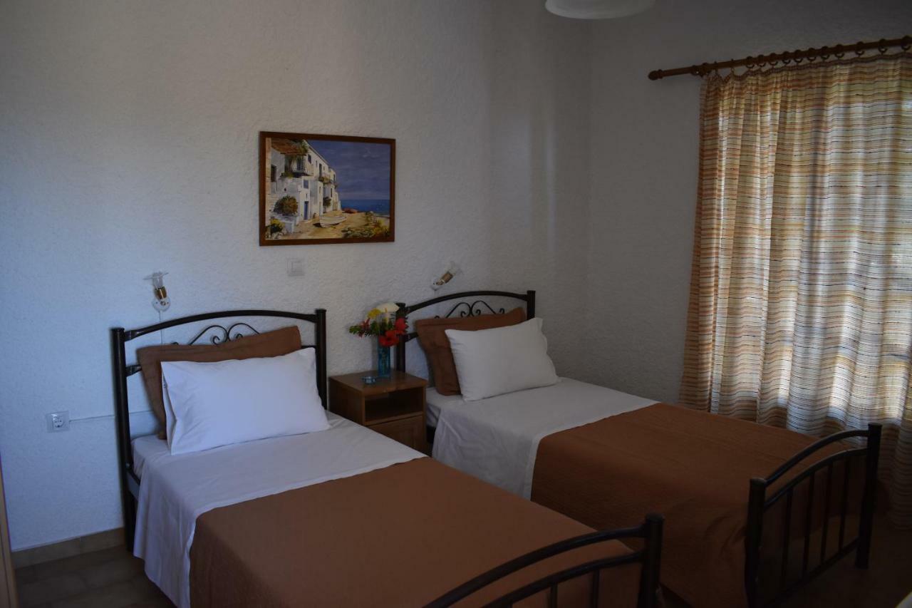 Eriketi Studios Agia Marina  Екстер'єр фото
